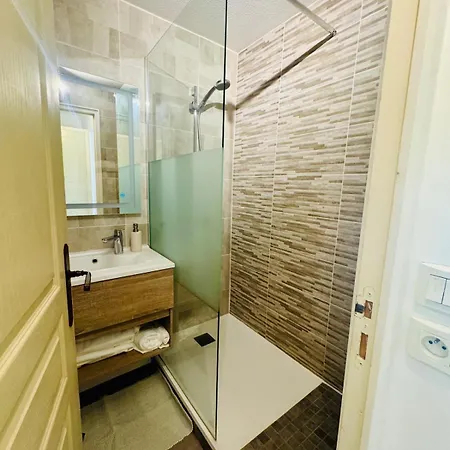 Lejlighed Beautiful 2-bedroom - Pool - Private Park - Tennis *