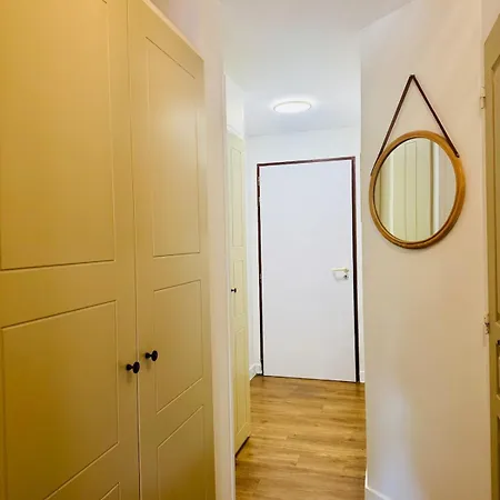 Beautiful 2-bedroom - Pool - Private Park - Tennis Apartamento