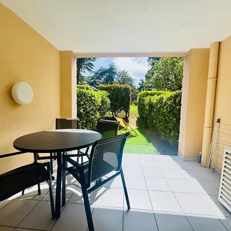 Beautiful 2-bedroom - Pool - Private Park - Tennis *